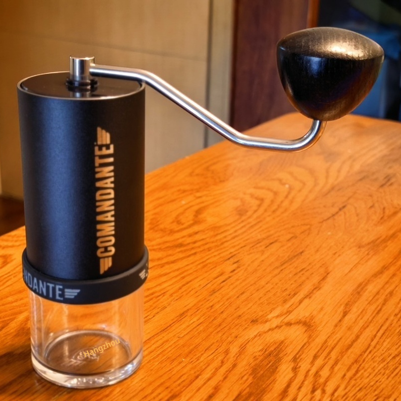 Ручная кофемолка Comandante C4 – обзор и цена Burr Hand Grinder