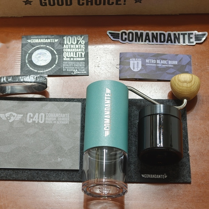 Ручная кофемолка Comandante C4 – обзор и цена Burr Hand Grinder